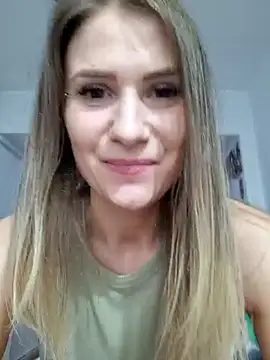 Snapshot of NattyReturn chatting on 01-31-25, 12:40 NattyReturn online show from 01-31-25, 12:40