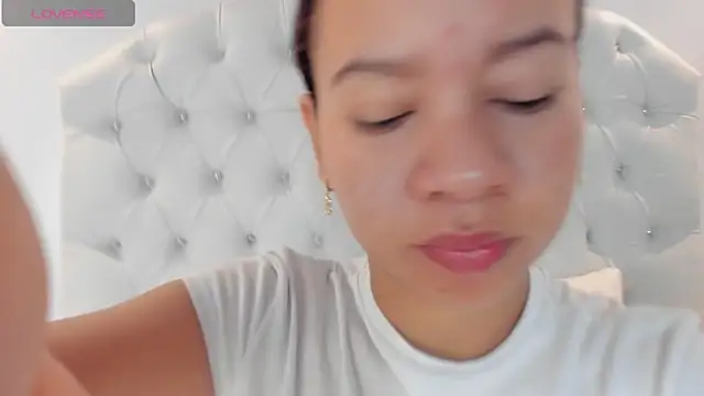 brithany rousee online show from 10-30-25, 02:40