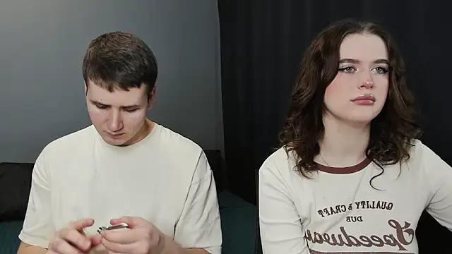 Snapshot of Pinku_kitsune chatting on 02-23-25, 02:40 Pinku kitsune online show from 02-23-25, 02:40