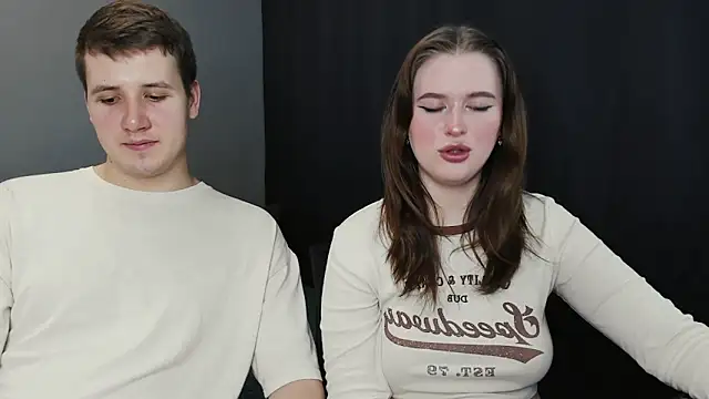 Snapshot of Pinku_kitsune chatting on 03-12-25, 11:42 Pinku kitsune online show from 03-12-25, 11:42