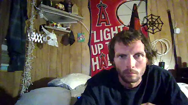 luke thighwalker2469 online show from 01-01-25, 09:52