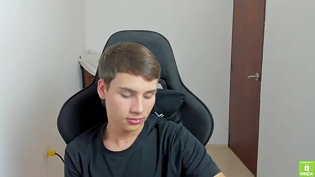 Snapshot of jackson_millers chatting on 03-08-25, 02:45 jackson millers online show from 03-08-25, 02:45
