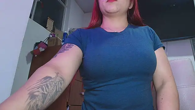 Snapshot of Maylin_2024 chatting on 11-15-25, 02:31 Maylin 2024 online show from 11-15-25, 02:31