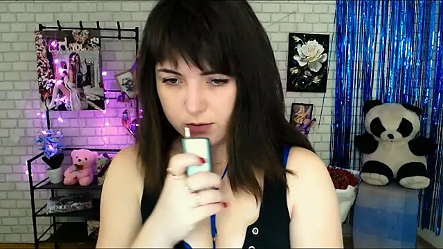 Darina M  online show from 02-11-25, 05:37