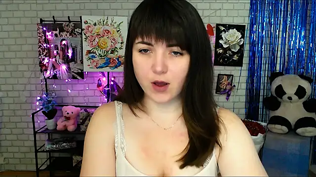 Darina M  online show from 02-25-25, 05:19