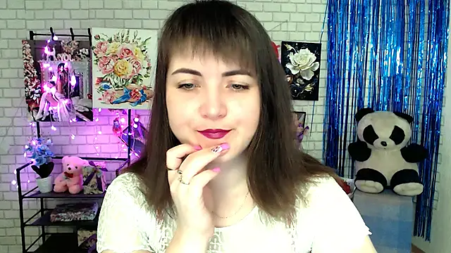 Darina M  online show from 03-23-25, 05:10