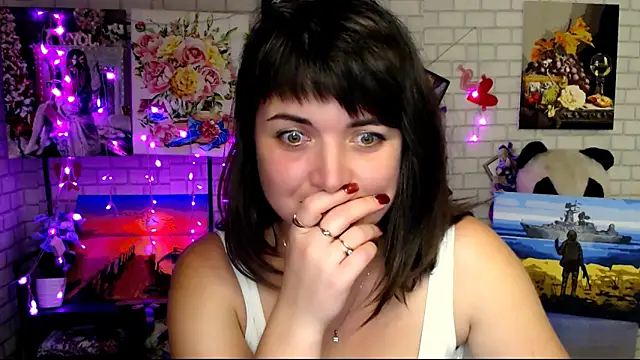 Darina M  online show from 10-12-25, 03:55