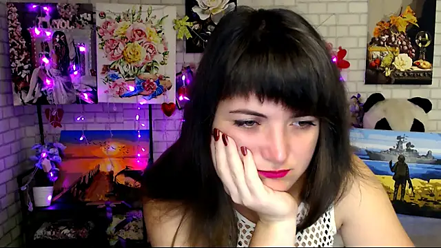 Darina M  online show from 10-17-25, 04:37