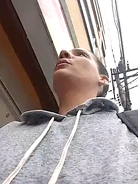 Elliee  online show from 03-28-26, 01:33