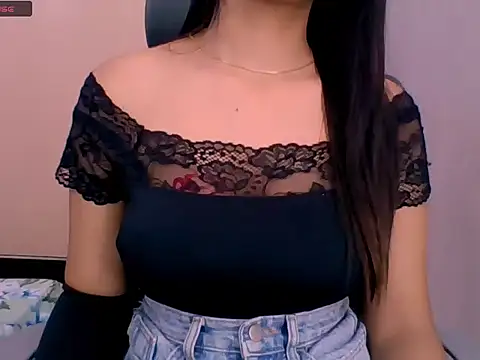 Snapshot of Nicole-wallace chatting on 10-02-25, 01:12 Nicole-wallace online show from 10-02-25, 01:12