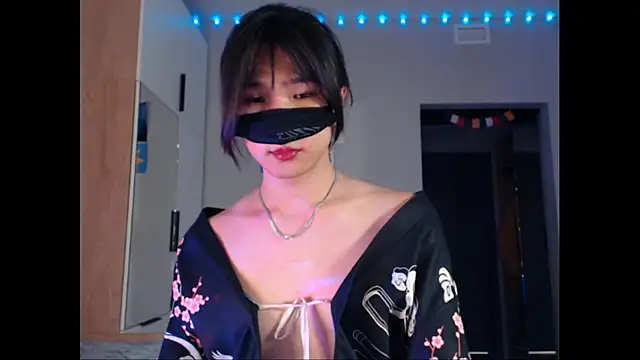 Snapshot of yukitori_2 chatting on 01-20-25, 12:18 yukitori 2 online show from 01-20-25, 12:18