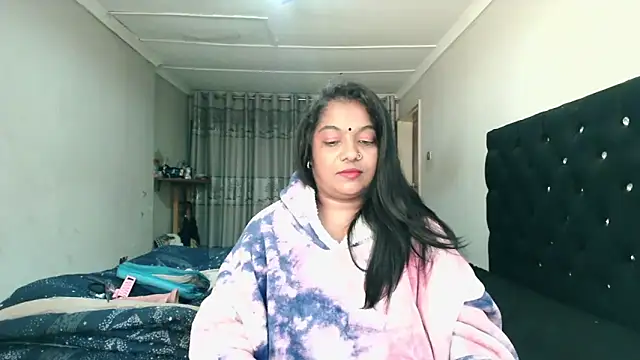 Indianmayaxoxo online show from 06-01-26, 06:59