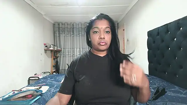 Indianmayaxoxo online show from 07-20-26, 12:40
