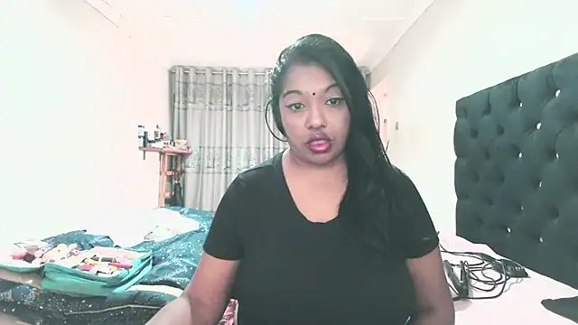 Indianmayaxoxo online show from 07-30-26, 07:51