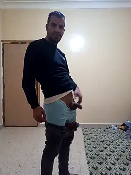 Snapshot of Bisex_activ19 chatting on 01-12-25, 07:00 Bisex activ19 online show from 01-12-25, 07:00