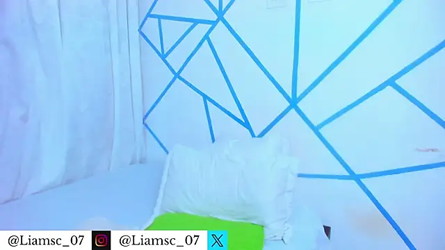 liam scott77 online show from 12-18-25, 08:59