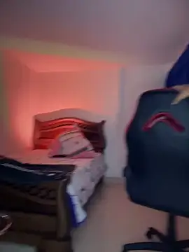 Snapshot of cristina1800 chatting on 03-19-25, 05:41 cristina1800 online show from 03-19-25, 05:41