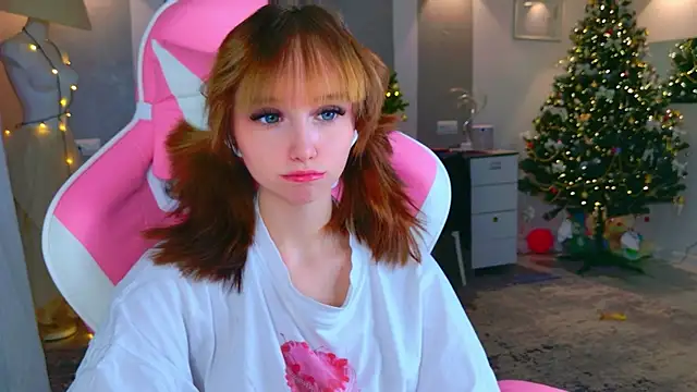 Snapshot of b4by_LoL1 chatting on 01-06-26, 03:38 b4by LoL1 online show from 01-06-26, 03:38