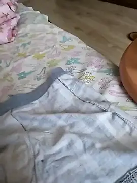 Grig1982 online show from 10-16-25, 06:14