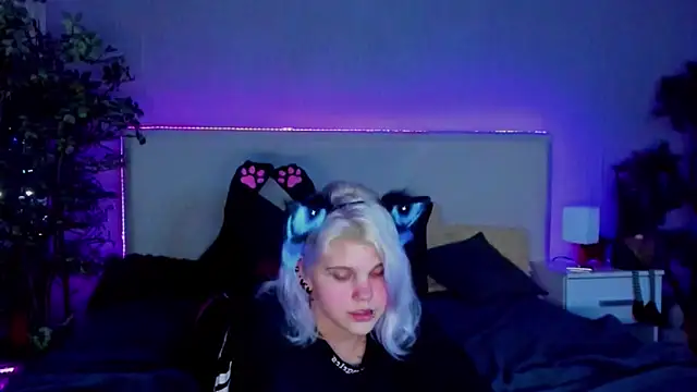 JoannLowe online show from 01-11-25, 12:12