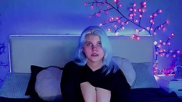 JoannLowe online show from 10-20-25, 07:36