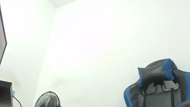 Snapshot of sinay024 chatting on 12-05-25, 08:38 sinay024 online show from 12-05-25, 08:38