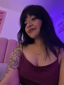 Snapshot of Ashley_Chriss chatting on 10-19-25, 12:55 Ashley Chriss online show from 10-19-25, 12:55