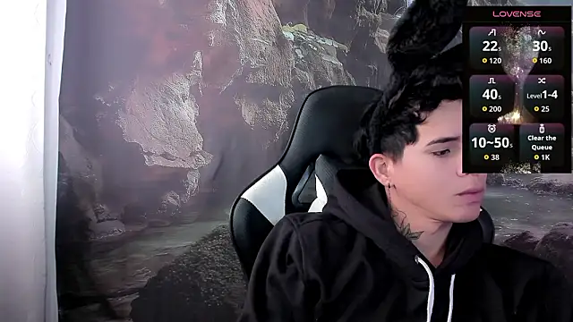 Snapshot of Tayson_Rivers chatting on 02-17-26, 01:29 Tayson Rivers online show from 02-17-26, 01:29