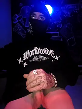 Snapshot of ShyCuriousBoy chatting on 12-17-25, 12:05 ShyCuriousBoy online show from 12-17-25, 12:05