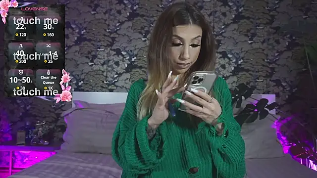 Snapshot of BrianaGolddenn chatting on 12-22-24, 04:48 BrianaGolddenn online show from 12-22-24, 04:48