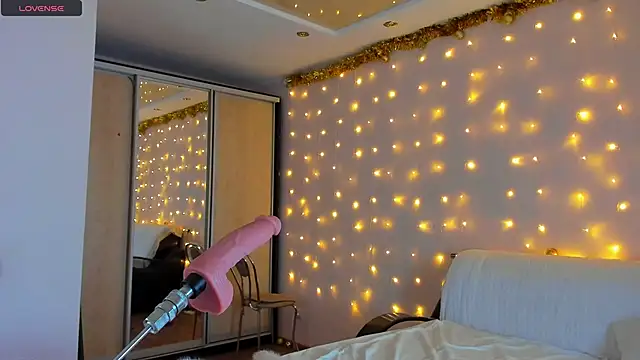 Snapshot of May_Flower chatting on 12-23-24, 01:03 May Flower online show from 12-23-24, 01:03