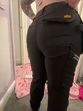 Snapshot of Ragdoll131 chatting on 02-17-26, 06:47 Ragdoll131 online show from 02-17-26, 06:47