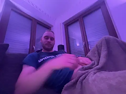 Snapshot of Zitus888 chatting on 02-23-26, 10:51 Zitus888 online show from 02-23-26, 10:51