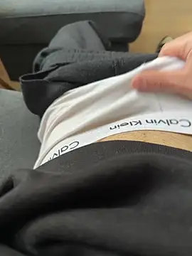 Snapshot of XMenX24 chatting on 12-02-24, 11:34 XMenX24 online show from 12-02-24, 11:34