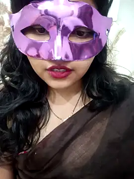 Snapshot of Shivi_shahh chatting on 02-08-25, 05:08 Shivi shahh online show from 02-08-25, 05:08