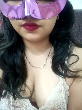 Snapshot of Shivi_shahh chatting on 03-04-25, 05:56 Shivi shahh online show from 03-04-25, 05:56