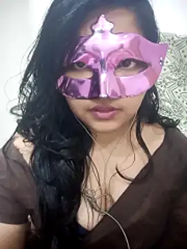 Snapshot of Shivi_shahh chatting on 02-19-26, 06:15 Shivi shahh online show from 02-19-26, 06:15