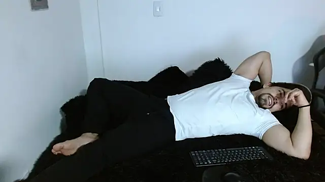 Ian Daviz online show from 11-17-25, 01:55