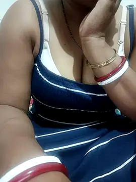 Snapshot of riya_kumari0 chatting on 03-06-25, 06:05 riya kumari0 online show from 03-06-25, 06:05