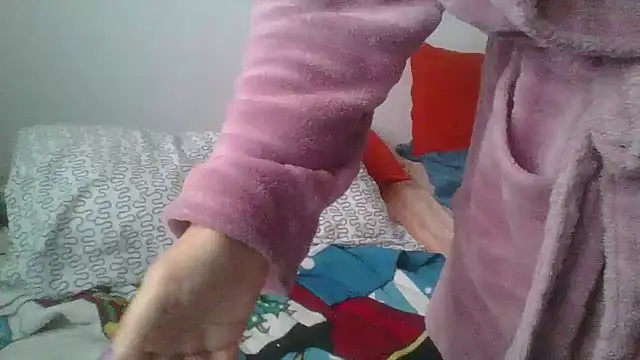 hairygirl80 online show from 10-30-25, 12:06