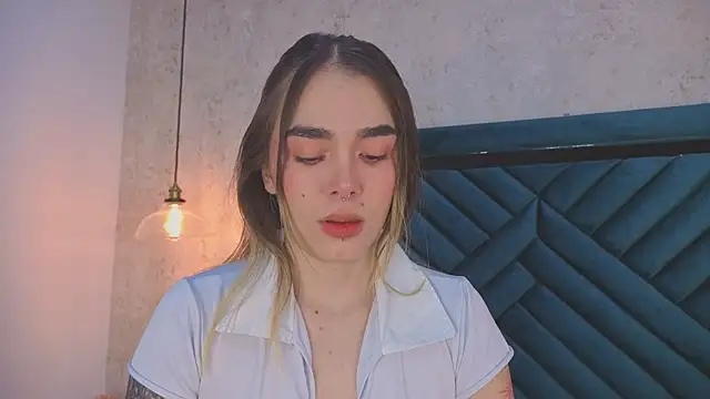 Lucy Vega online show from 09-13-25, 04:01