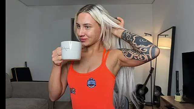 AnneBall online show from 10-08-25, 02:04