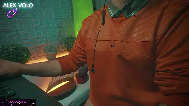 alex-volo online show from 01-16-25, 01:14