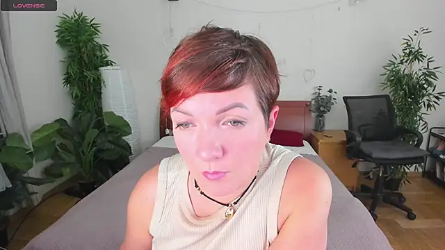 Katherine Fox online show from 03-19-25, 05:06