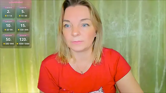 Snapshot of Regina__blue chatting on 12-11-24, 06:20 Regina  blue online show from 12-11-24, 06:20