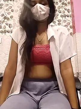 Snapshot of Kashish_18 chatting on 12-23-24, 06:22 Kashish 18 online show from 12-23-24, 06:22