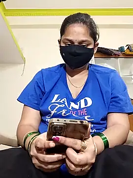 Snapshot of Kashish_18 chatting on 03-03-26, 08:53 Kashish 18 online show from 03-03-26, 08:53