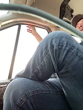 Snapshot of SmokingSloth chatting on 01-24-25, 02:30 SmokingSloth online show from 01-24-25, 02:30