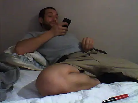 Snapshot of SmokingSloth chatting on 09-16-25, 08:21 SmokingSloth online show from 09-16-25, 08:21