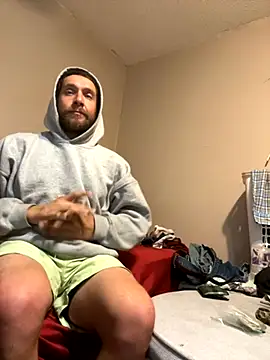 Snapshot of SmokingSloth chatting on 11-18-25, 07:46 SmokingSloth online show from 11-18-25, 07:46